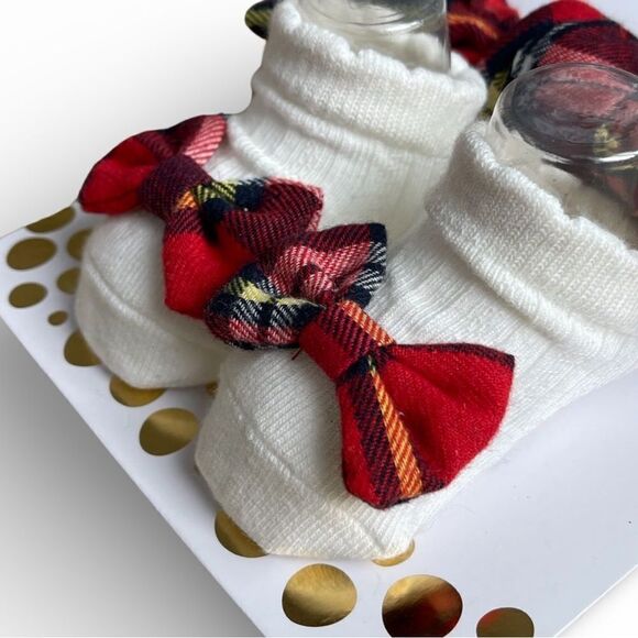 Little Me 0-12 Month Holiday Plaid Head-wrap with Bow & Matching Bootie Set NWT - Picture 3 of 7
